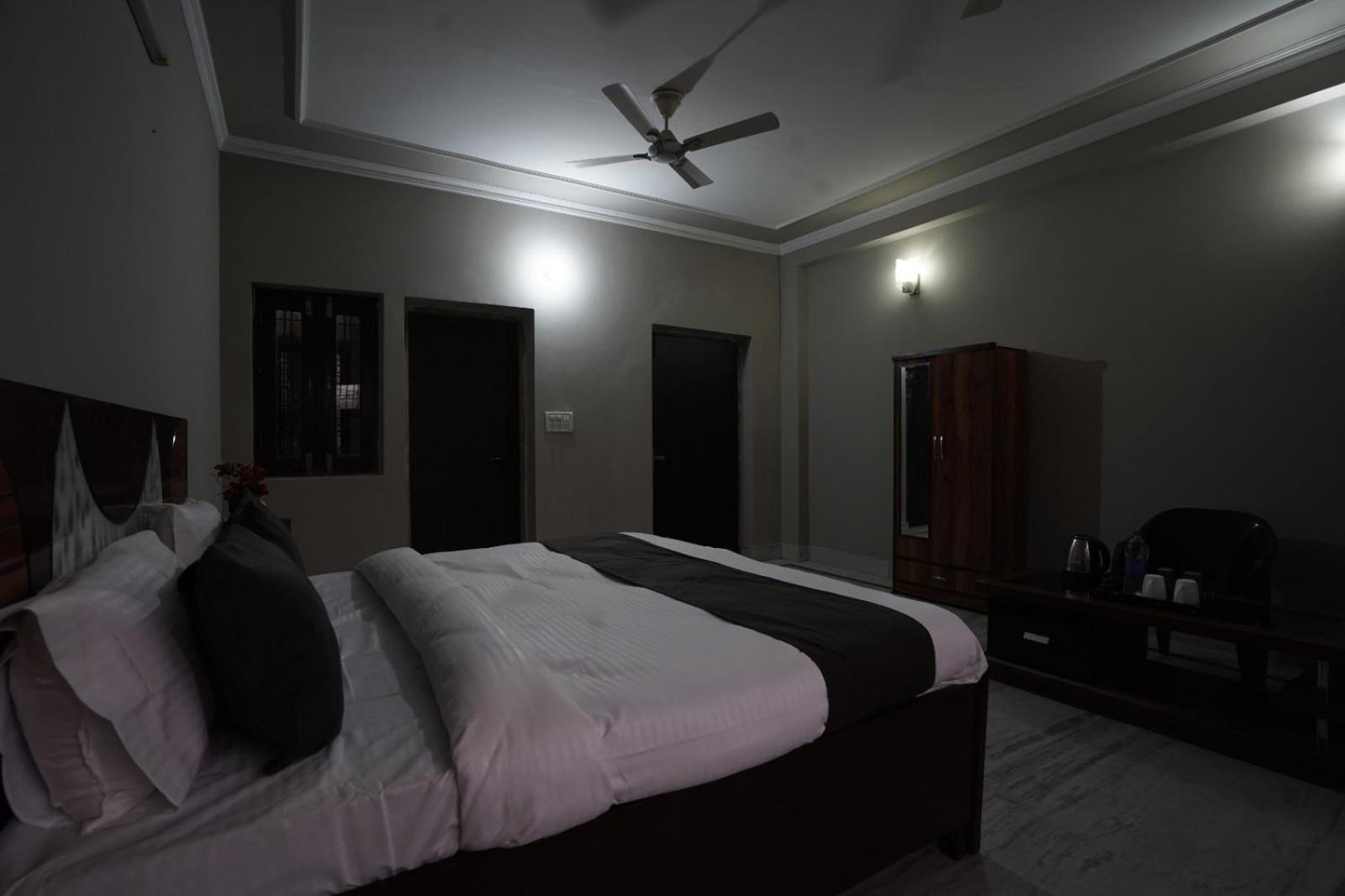 Play-Sunflower Omega-1 Couple Friendly Greater Noida Exteriör bild